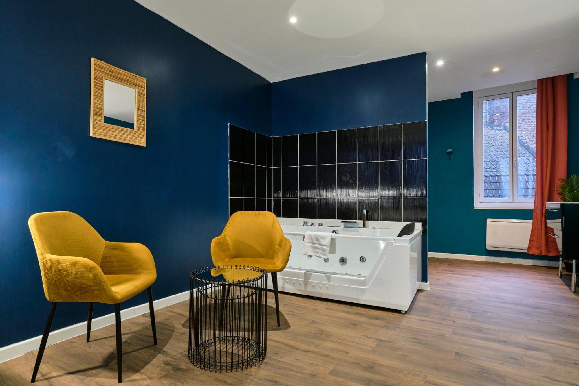 Ng Suitehome - Lille I Roubaix Centre I Grand Place - Balneo - Netflix - Wifi Exterior foto